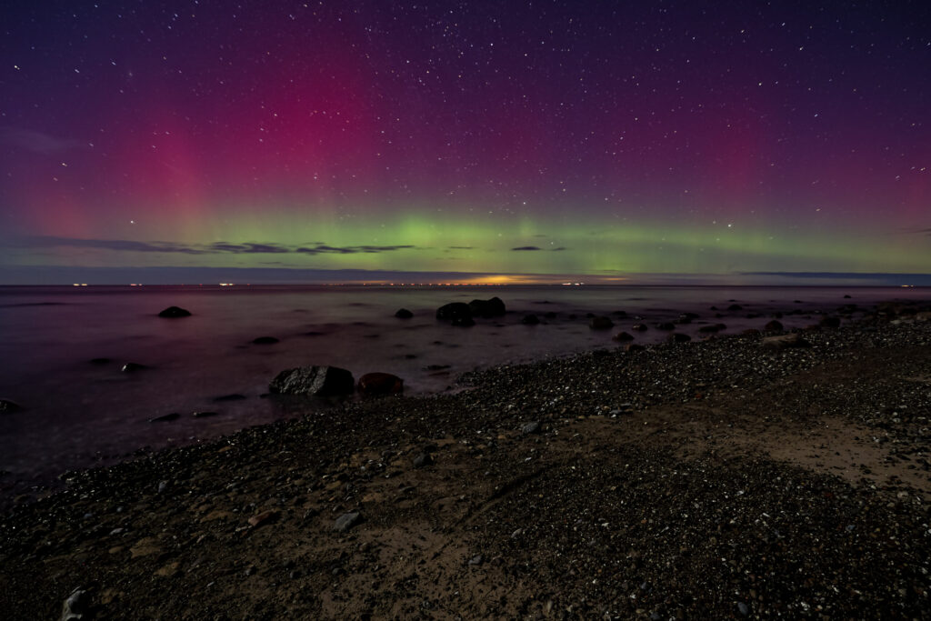 Aufgenommen: 27.02.2023 23:07 | Gerät: Canon EOS R6 | Belichtungszeit: 13/1 s | Blende: f/2.8 | ISO: 1000 | Blitz: nein