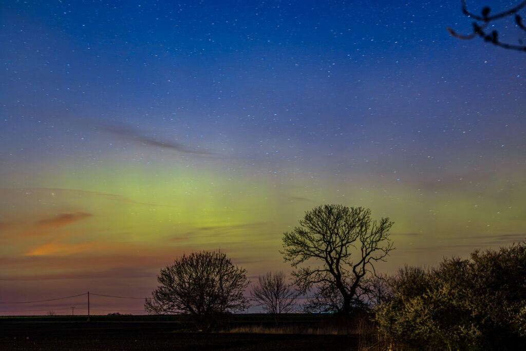 Aufgenommen: 23.04.2023 22:41 | Gerät: Canon EOS R6 | Belichtungszeit: 30/1 s | Blende: f/2.8 | ISO: 800 | Blitz: nein