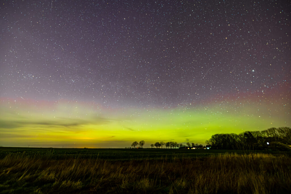 Aufgenommen: 23.04.2023 22:55 | Gerät: Canon EOS R6 | Belichtungszeit: 15/1 s | Blende: f/2.8 | ISO: 3200 | Blitz: nein