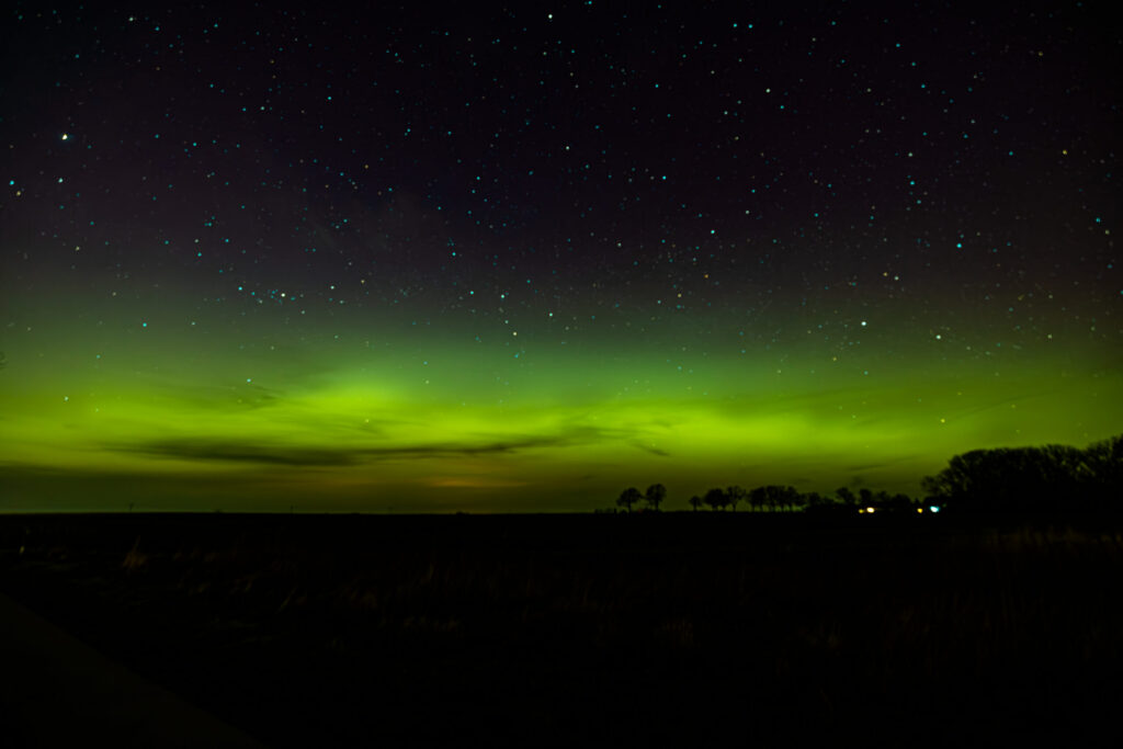 Aufgenommen: 23.04.2023 23:04 | Gerät: Canon EOS R6 | Belichtungszeit: 15/1 s | Blende: f/2.8 | ISO: 800 | Blitz: nein