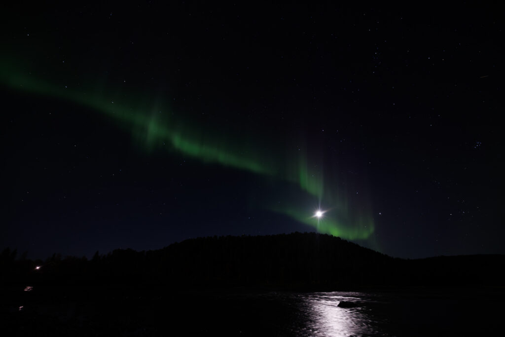 Aufgenommen: 24.09.2024 21:05 | Gerät: Canon EOS R5 | Belichtungszeit: 2/1 s | Blende: f/2.8 | ISO: 1600 | Blitz: nein