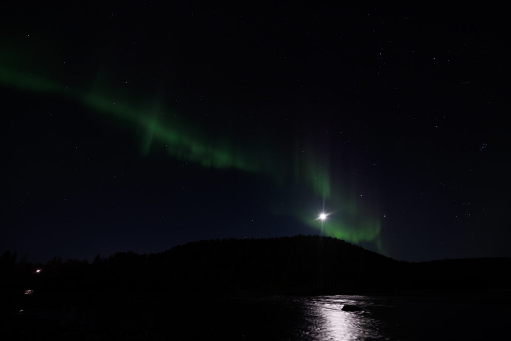 Aufgenommen: 24.09.2024 21:05 | Gerät: Canon EOS R5 | Belichtungszeit: 2/1 s | Blende: f/2.8 | ISO: 1600 | Blitz: nein