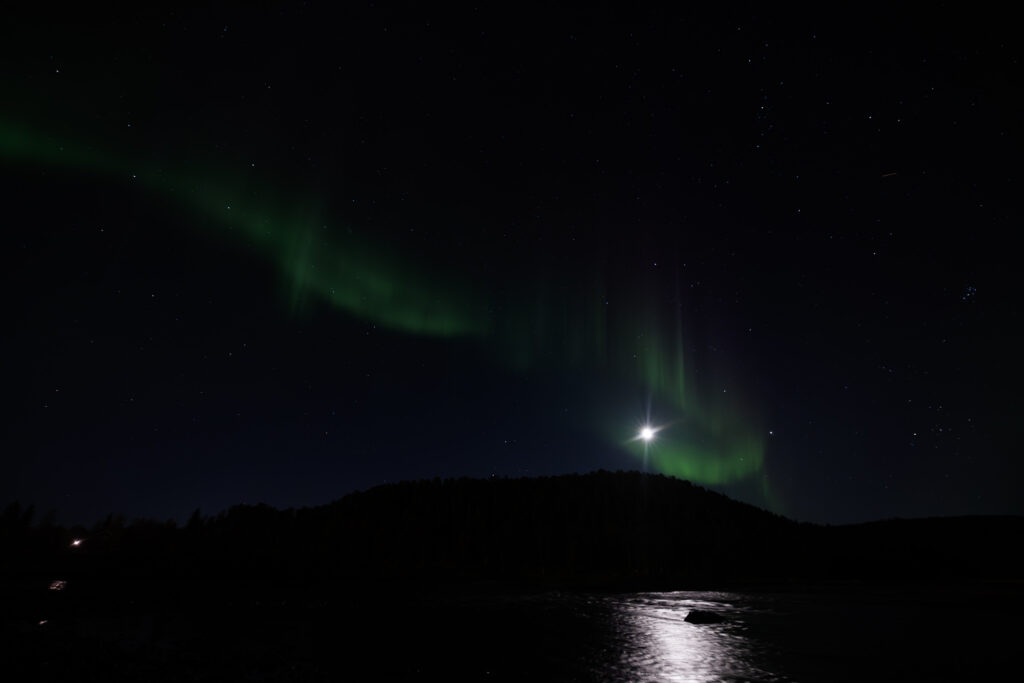 Aufgenommen: 24.09.2024 21:05 | Gerät: Canon EOS R5 | Belichtungszeit: 2/1 s | Blende: f/2.8 | ISO: 1600 | Blitz: nein