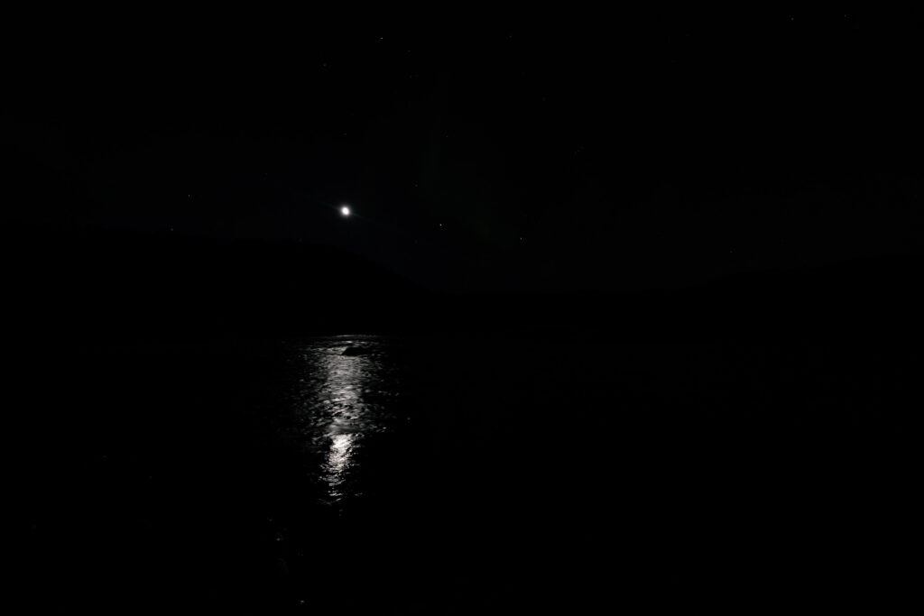 Aufgenommen: 24.09.2024 21:10 | Gerät: Canon EOS R5 | Belichtungszeit: 1/2 s | Blende: f/2.8 | ISO: 1600 | Blitz: nein