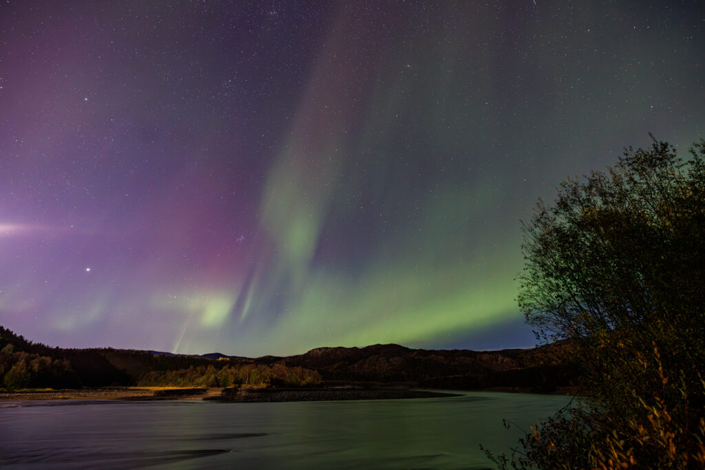 Aufgenommen: 24.09.2024 21:15 | Gerät: Canon EOS R5 | Belichtungszeit: 6/1 s | Blende: f/3.2 | ISO: 2500 | Blitz: nein