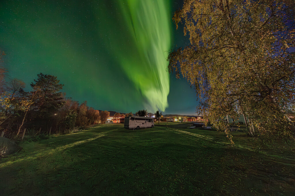 Aufgenommen: 24.09.2024 20:12 | Gerät: Canon EOS R5 | Belichtungszeit: 4/1 s | Blende: f/4.0 | ISO: 6400 | Blitz: nein