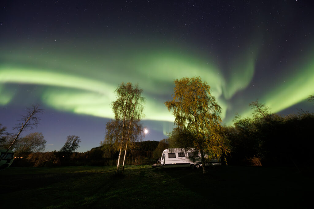 Aufgenommen: 24.09.2024 20:27 | Gerät: Canon EOS R5 | Belichtungszeit: 5/1 s | Blende: f/4.0 | ISO: 6400 | Blitz: nein