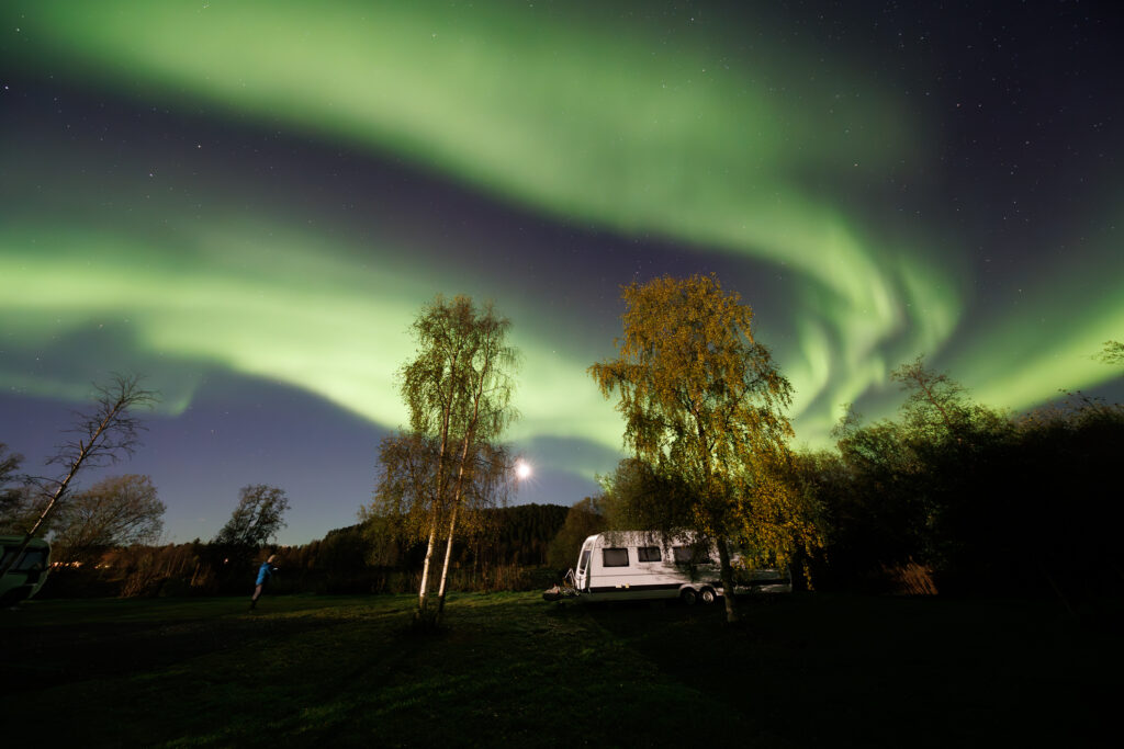 Aufgenommen: 24.09.2024 20:28 | Gerät: Canon EOS R5 | Belichtungszeit: 5/1 s | Blende: f/4.0 | ISO: 6400 | Blitz: nein