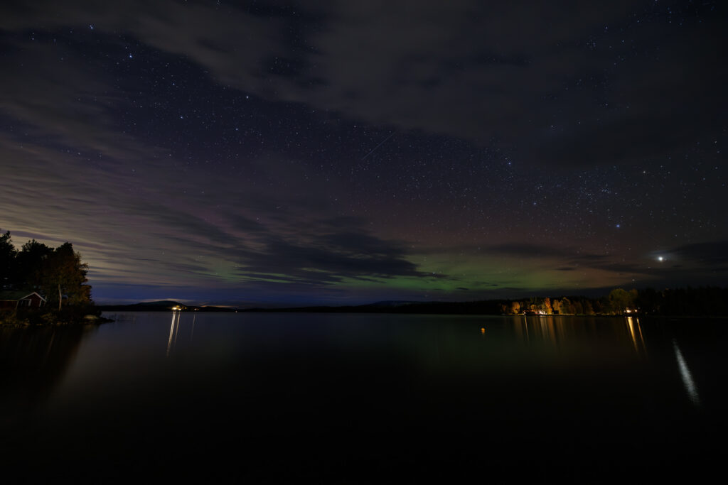 Aufgenommen: 03.10.2024 21:26 | Gerät: Canon EOS R5 | Belichtungszeit: 25/1 s | Blende: f/4.0 | ISO: 3200 | Blitz: nein