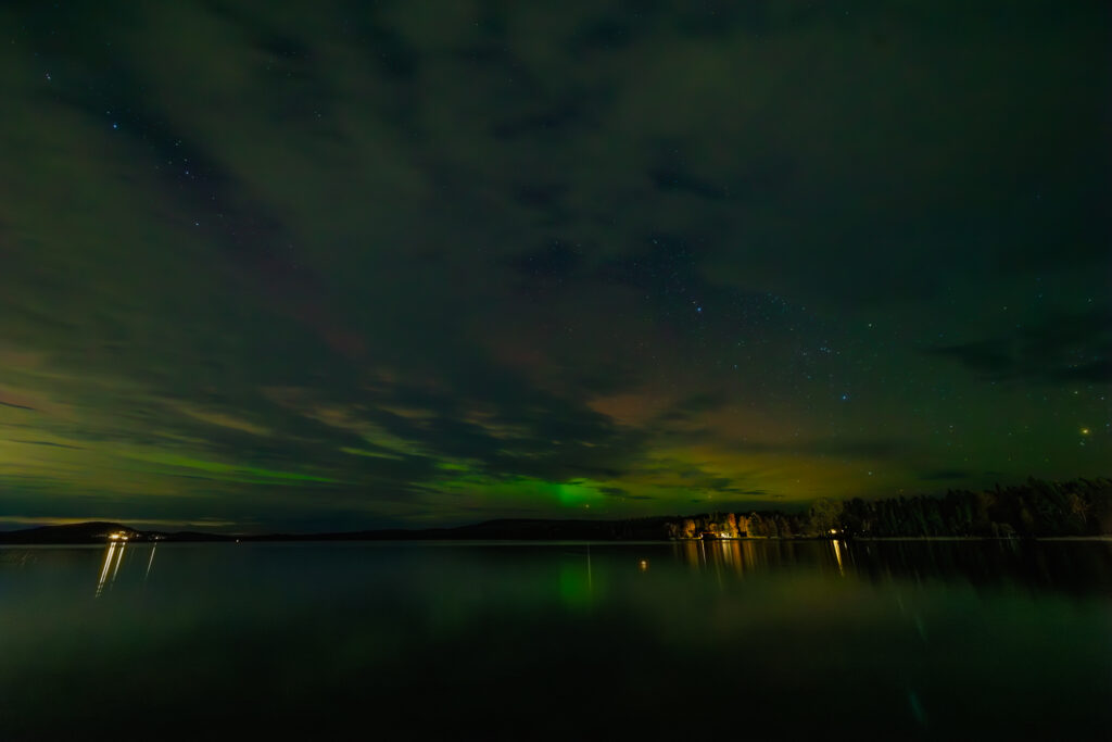 Aufgenommen: 03.10.2024 21:40 | Gerät: Canon EOS R5 | Belichtungszeit: 25/1 s | Blende: f/5.6 | ISO: 3200 | Blitz: nein