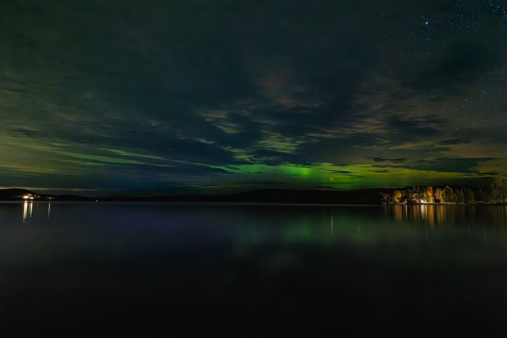 Aufgenommen: 03.10.2024 21:46 | Gerät: Canon EOS R5 | Belichtungszeit: 13/1 s | Blende: f/5.6 | ISO: 6400 | Blitz: nein