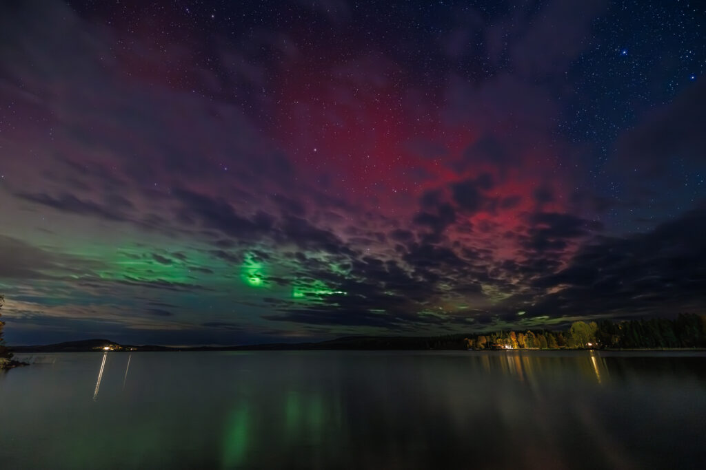 Aufgenommen: 03.10.2024 23:53 | Gerät: Canon EOS R5 | Belichtungszeit: 10/1 s | Blende: f/3.5 | ISO: 6400 | Blitz: nein