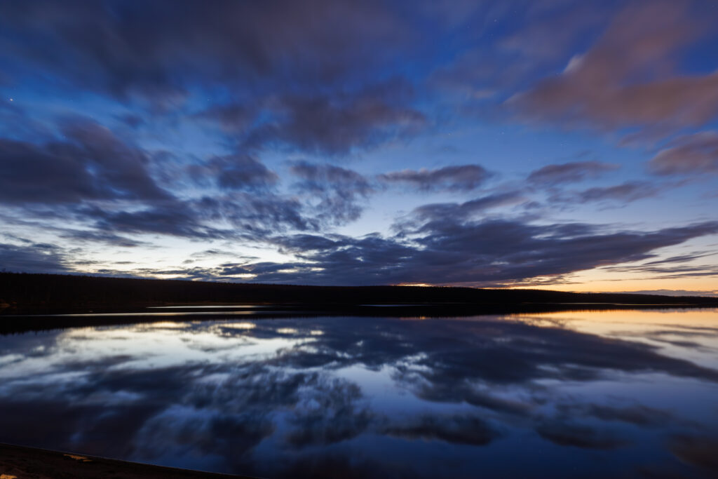 Aufgenommen: 22.09.2024 19:35 | Gerät: Canon EOS R5 | Belichtungszeit: 25/1 s | Blende: f/5.6 | ISO: 800 | Blitz: nein