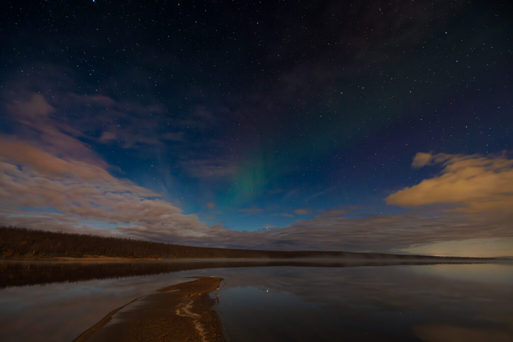 Aufgenommen: 22.09.2024 21:47 | Gerät: Canon EOS R5 | Belichtungszeit: 13/1 s | Blende: f/4.0 | ISO: 3200 | Blitz: nein