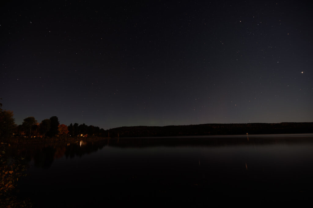 Aufgenommen: 21.09.2024 22:19 | Gerät: Canon EOS R5 | Belichtungszeit: 30/1 s | Blende: f/2.8 | ISO: 200 | Blitz: nein