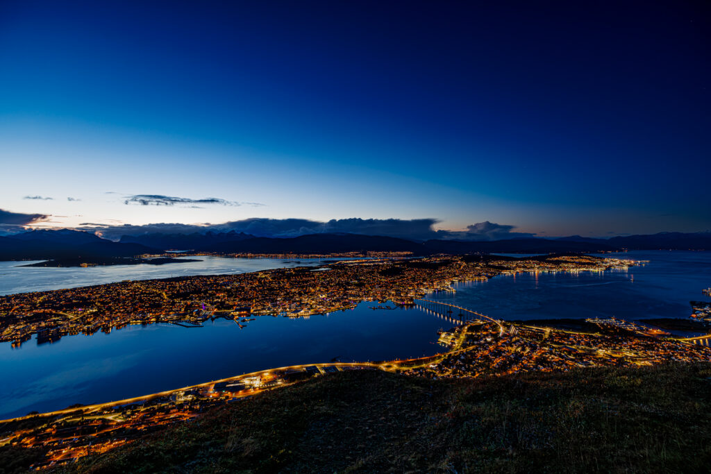 Aufgenommen: 27.09.2024 18:34 | Gerät: Canon EOS R5 | Belichtungszeit: 1/1 s | Blende: f/4.5 | ISO: 200 | Blitz: nein
