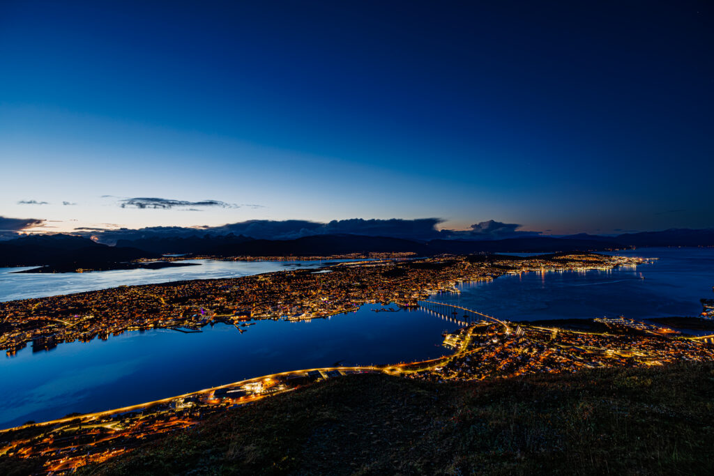 Aufgenommen: 27.09.2024 18:34 | Gerät: Canon EOS R5 | Belichtungszeit: 1/1 s | Blende: f/4.5 | ISO: 200 | Blitz: nein