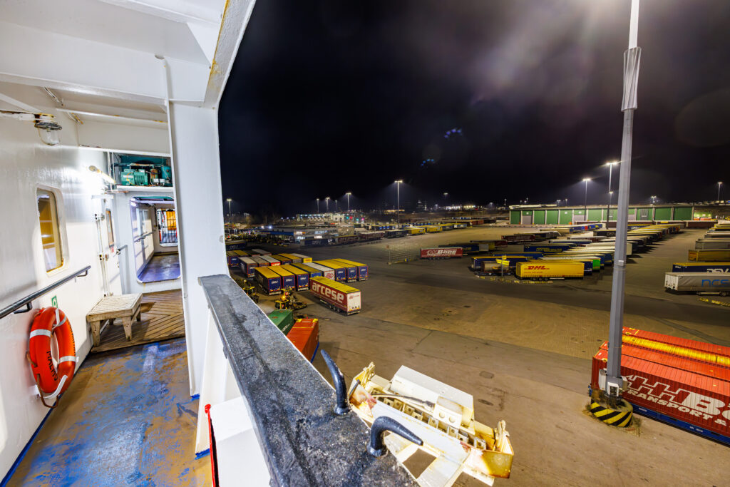 Aufgenommen: 07.03.2025 02:44 | Gerät: Canon EOS R5 | Belichtungszeit: 1/10 s | Blende: f/6.3 | ISO: 1600 | Blitz: nein